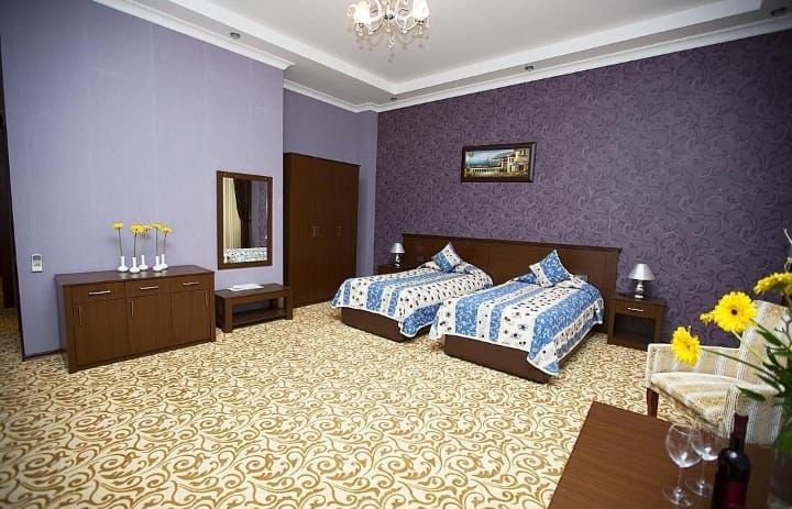 Central Park Hotel Room 2